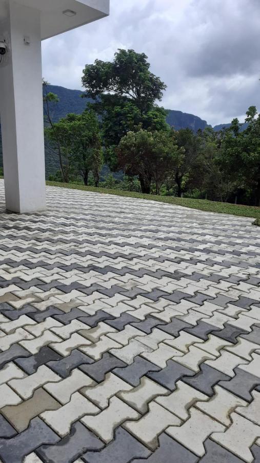 Crystal Riverston Deck มาตาเล ภายนอก รูปภาพ
